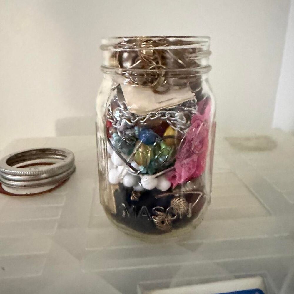 π Small Jewelry Crafting Jar! π - Picture 4 of 5